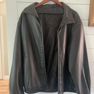 Roundtree & Yorke Black Lightweight Jacket with Classic Collar